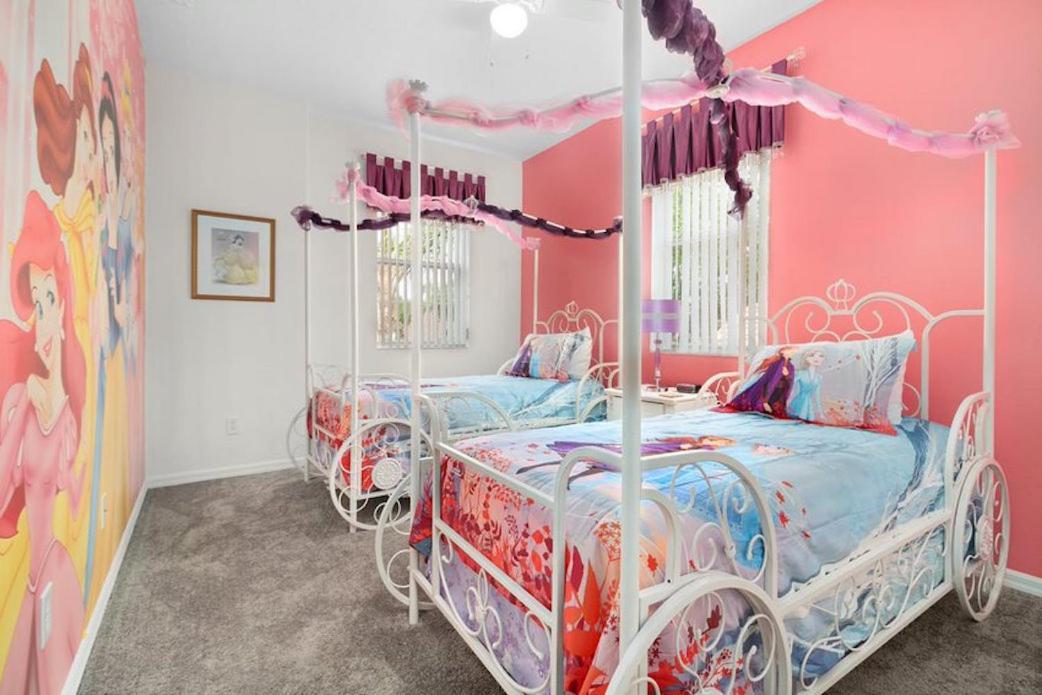 633 Fabulous 6 Bed With Due South Facing Private Pool Themed Kids *