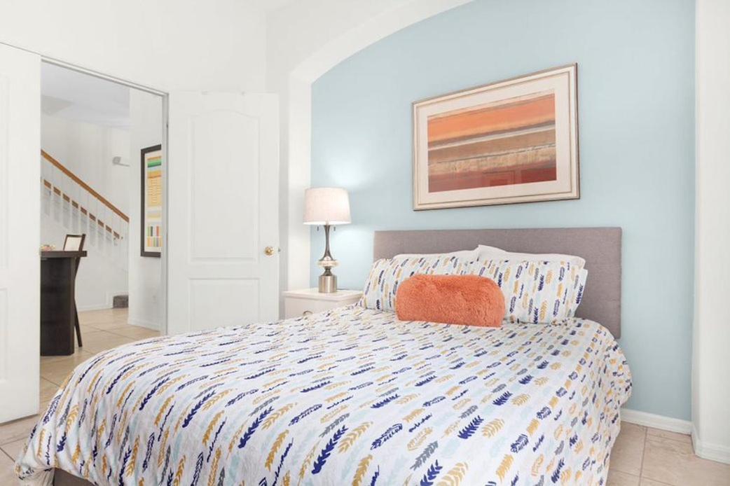 633 Fabulous 6 Bed With Due South Facing Private Pool Themed Kids *