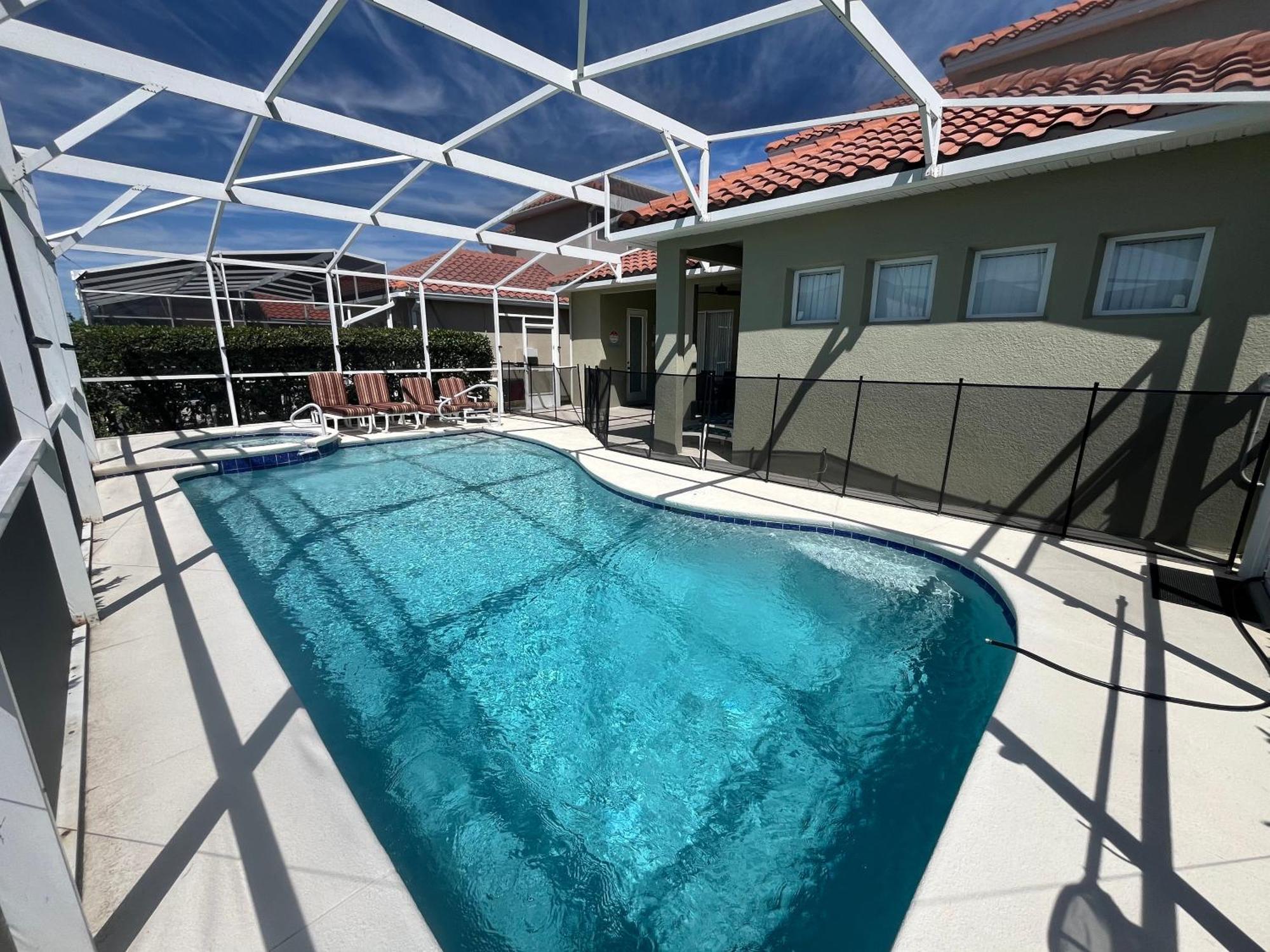 Villa 633 Fabulous 6 Bed With Due South Facing Private Pool Themed Kids Davenport