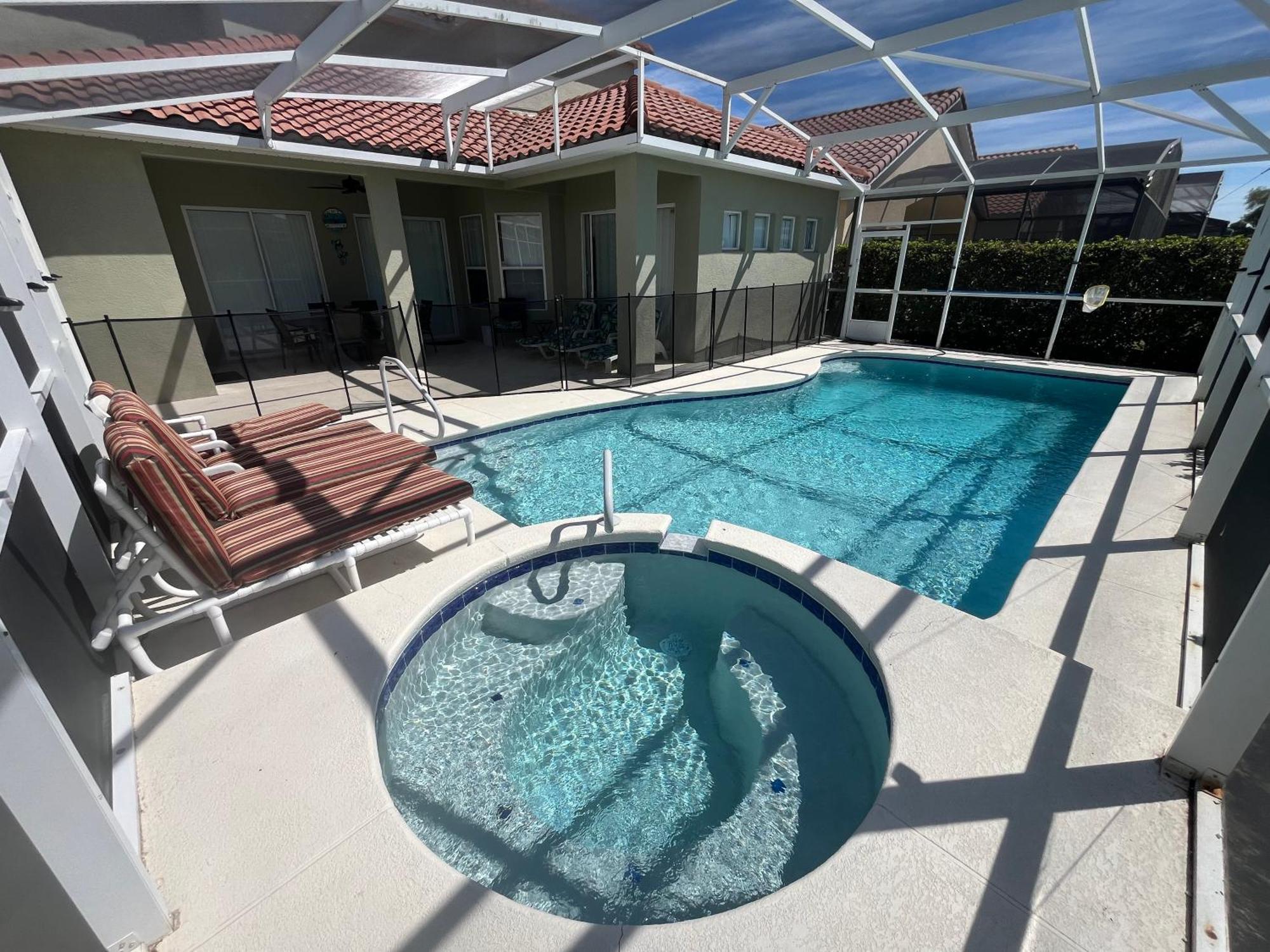 Villa 633 Fabulous 6 Bed With Due South Facing Private Pool Themed Kids Davenport