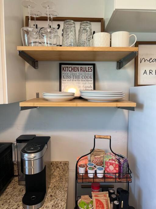 A Cozy Close To Beach And Downtown Holiday home *