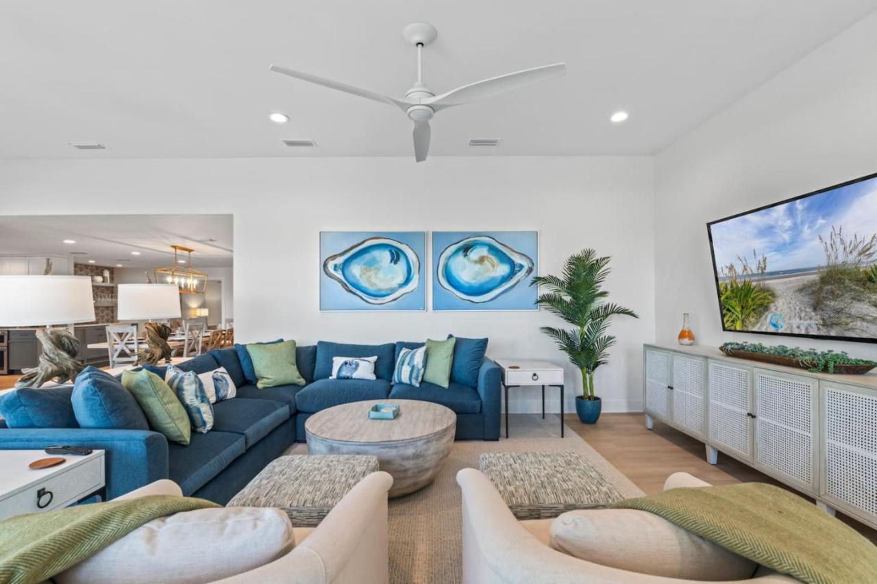 Taj Duval, Sleeps 14, Pool, Lux Jacksonville Beach