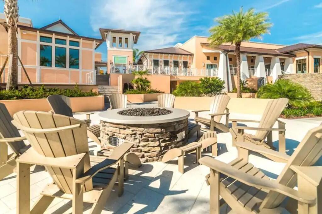 Water 5 Bedroom Splash Pool Near *