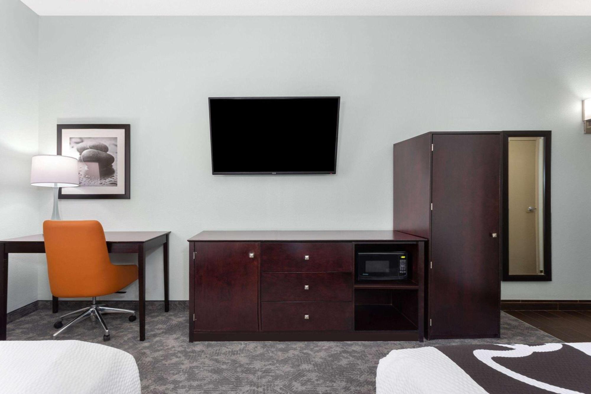 La Quinta By Wyndham Naples North Hotel 3*