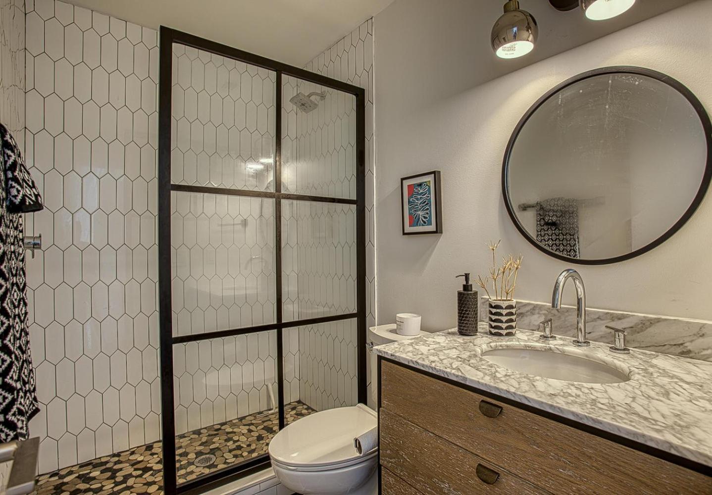 Gulf Views! Only 30 Seconds To The Modern Amenities Meets Vintage Charm *