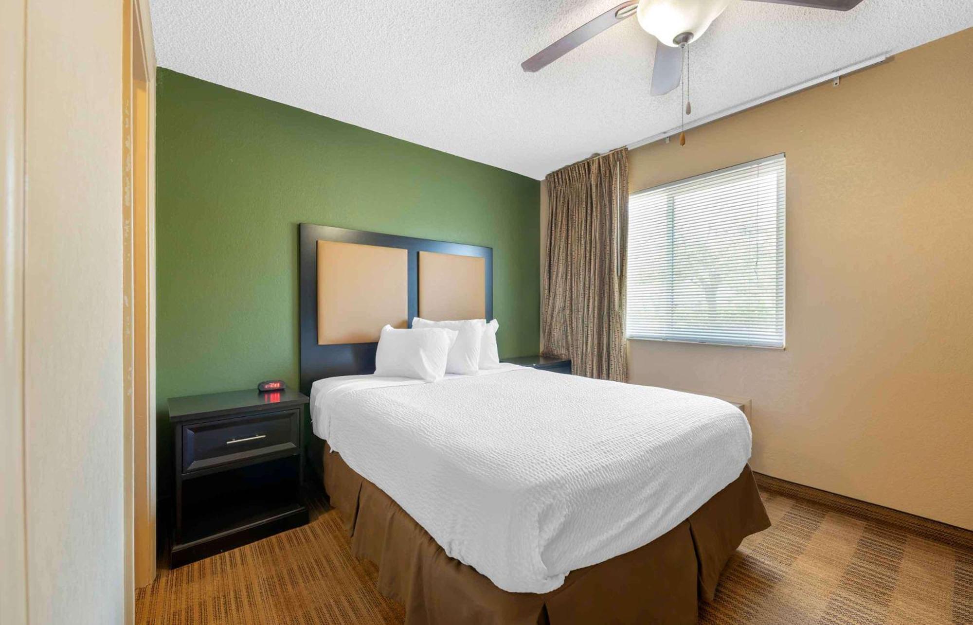 Extended America Select - Salisbury Rd Southpoint Hotel