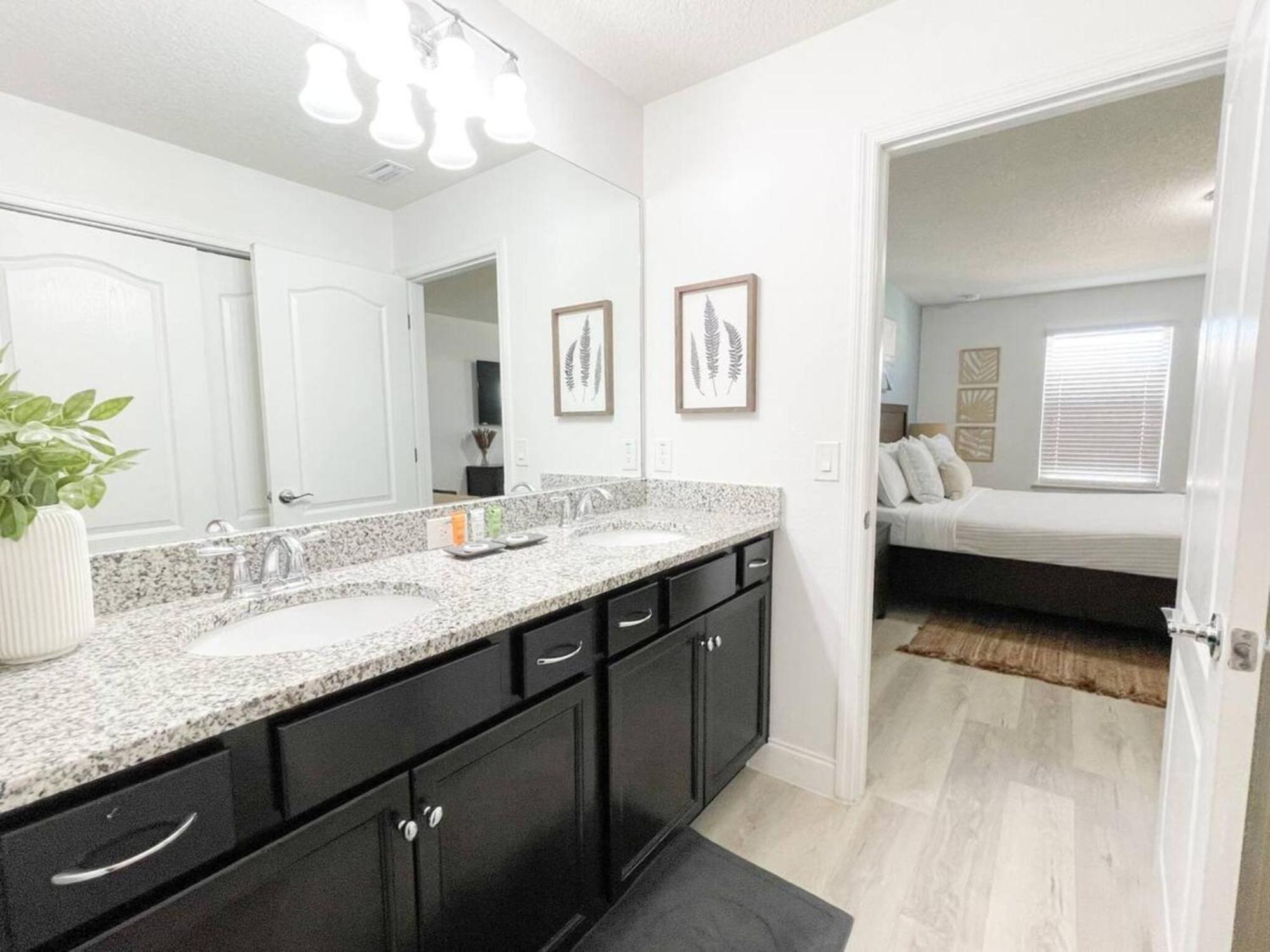 Holiday home Right Next Door To At Windsor At Westside!