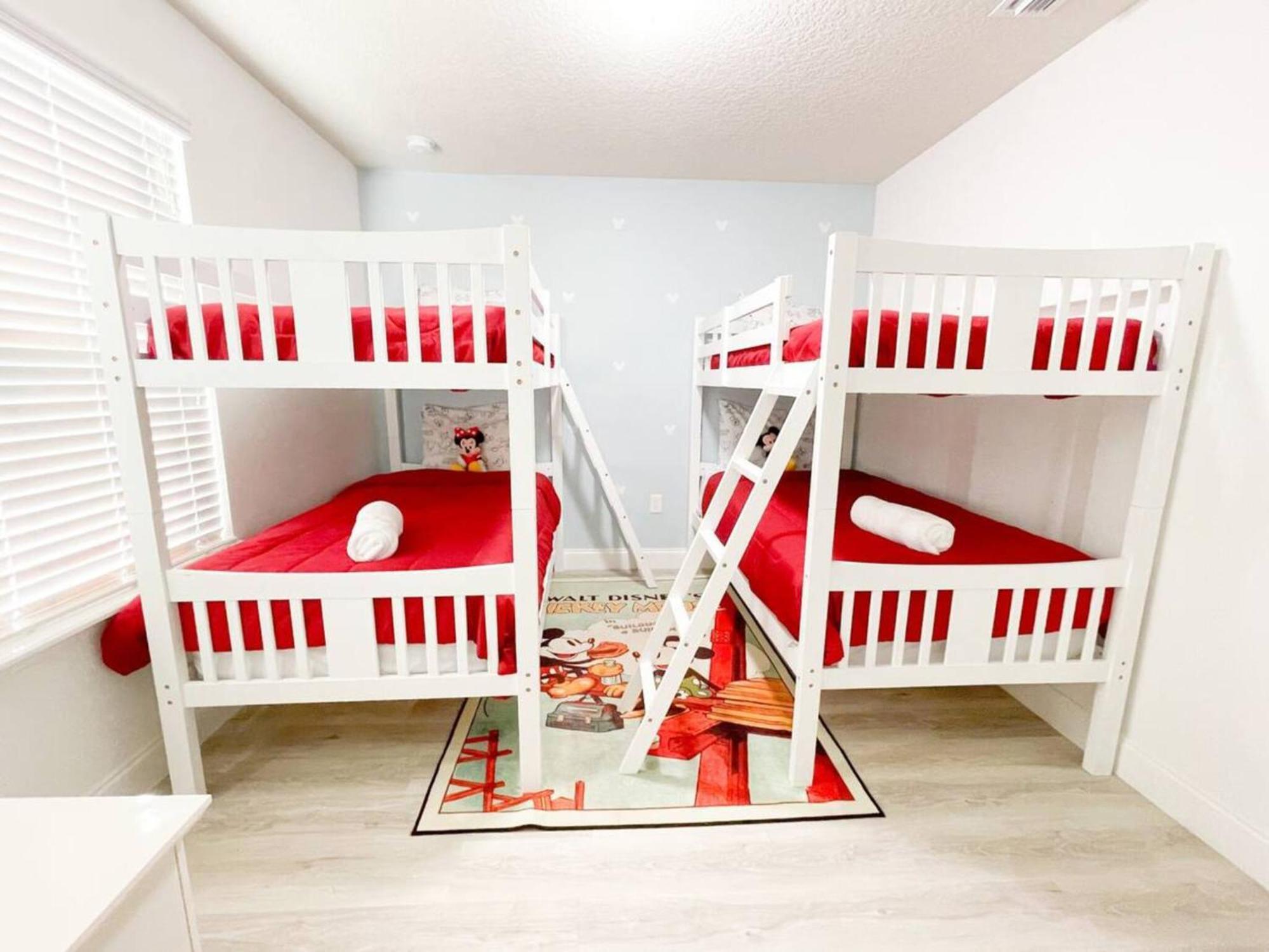 Right Next Door To At Windsor At Westside! Holiday home Kissimmee