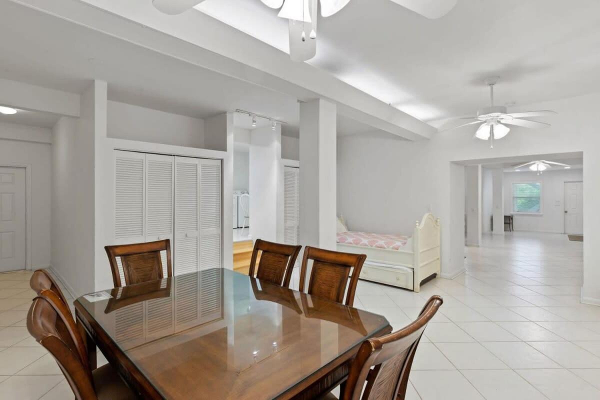 A Saba Wind North- Oceanfront Estate With Pool On