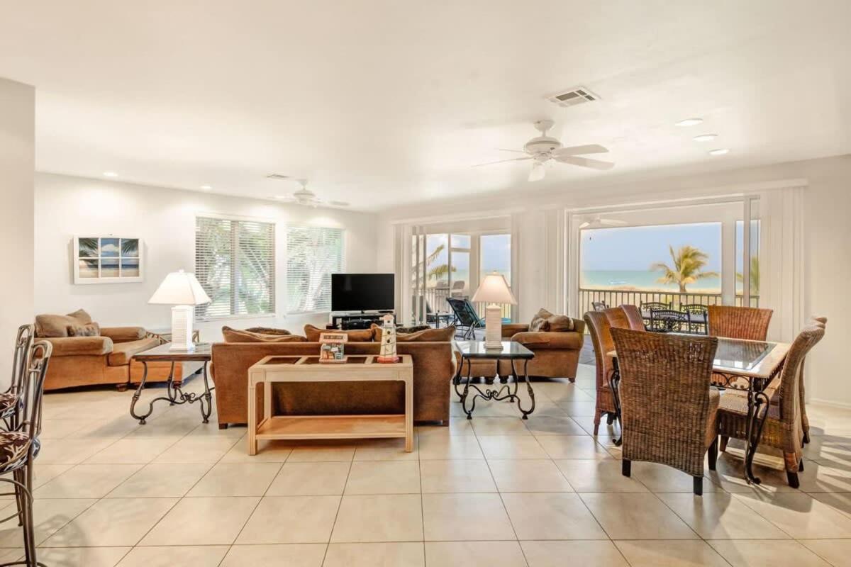 A Saba Wind North- Oceanfront Estate With Pool On Holiday home