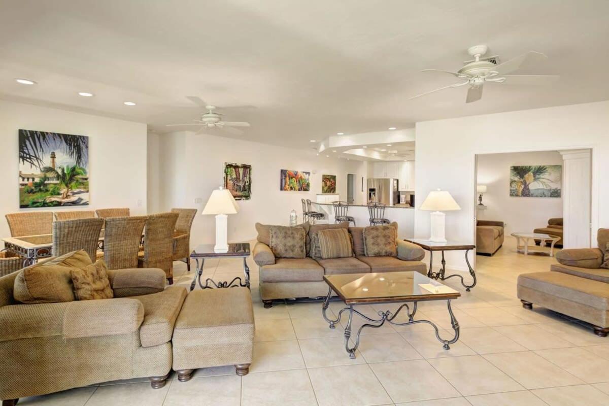 A Saba Wind North- Oceanfront Estate With Pool On Holiday home