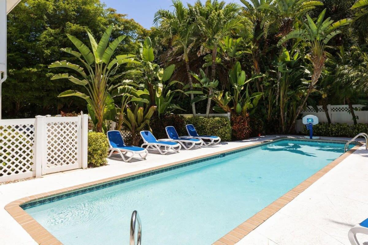 A Saba Wind North- Oceanfront Estate With Pool On