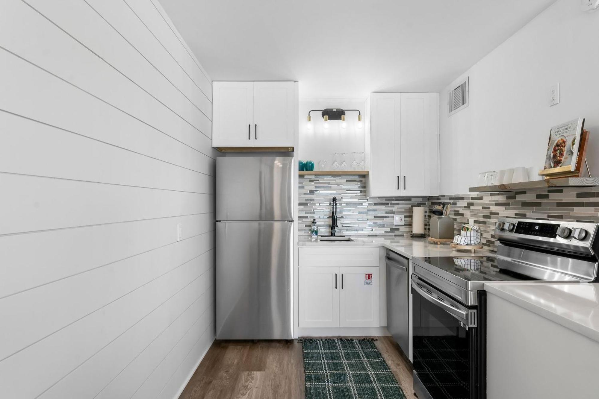 The Summit 808: Luxury Beachfront With Incredible Views