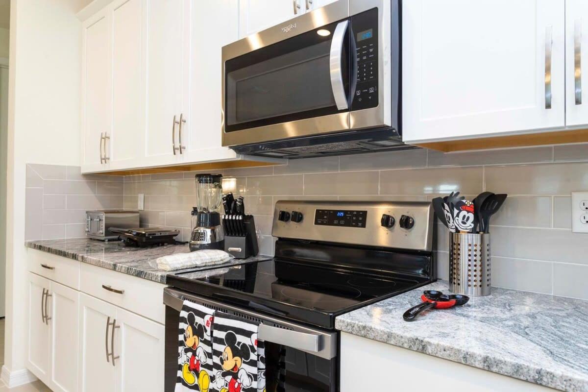 Awesome 9br Near Pool Free Bbq