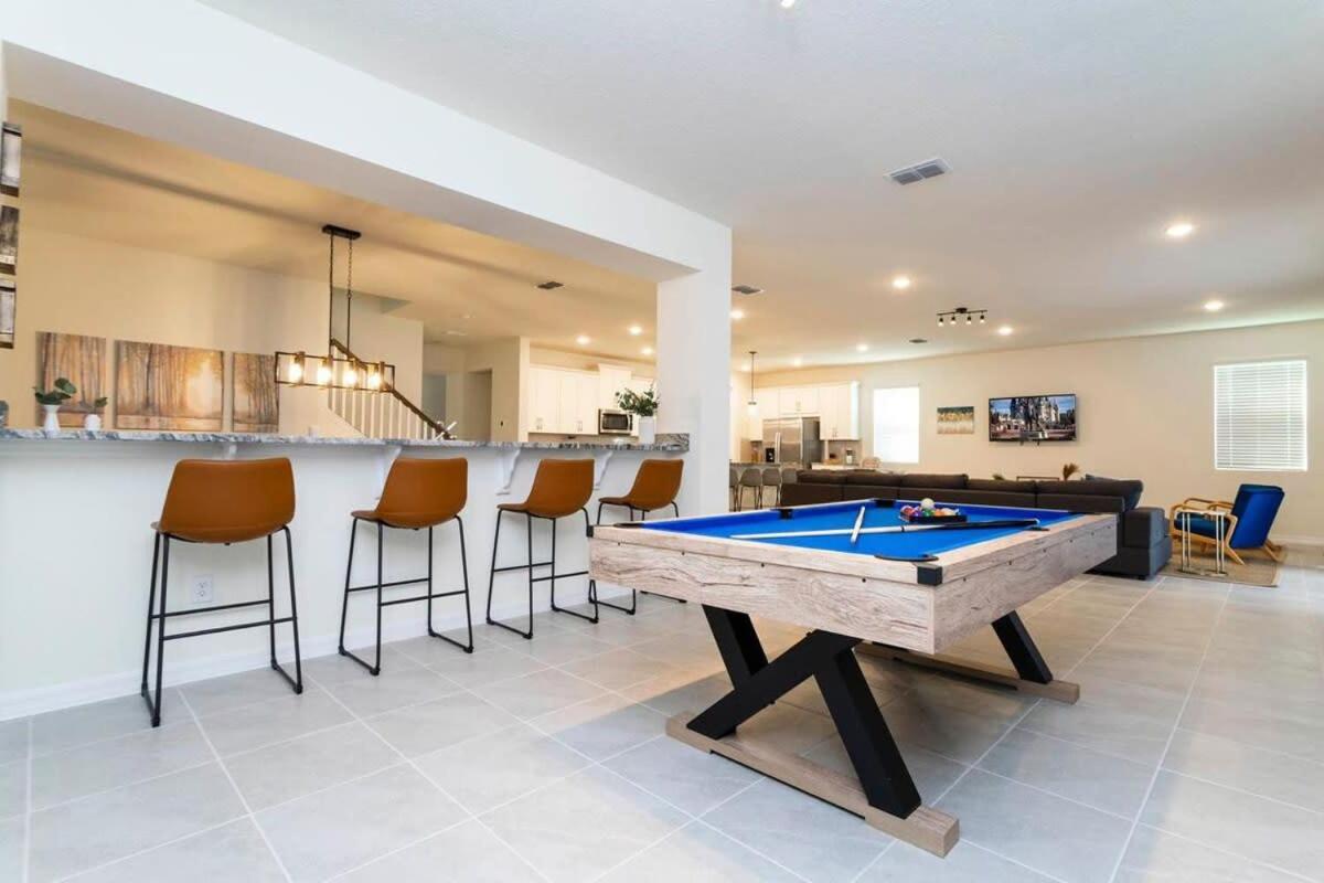 Awesome 9br Near Pool Free Bbq *