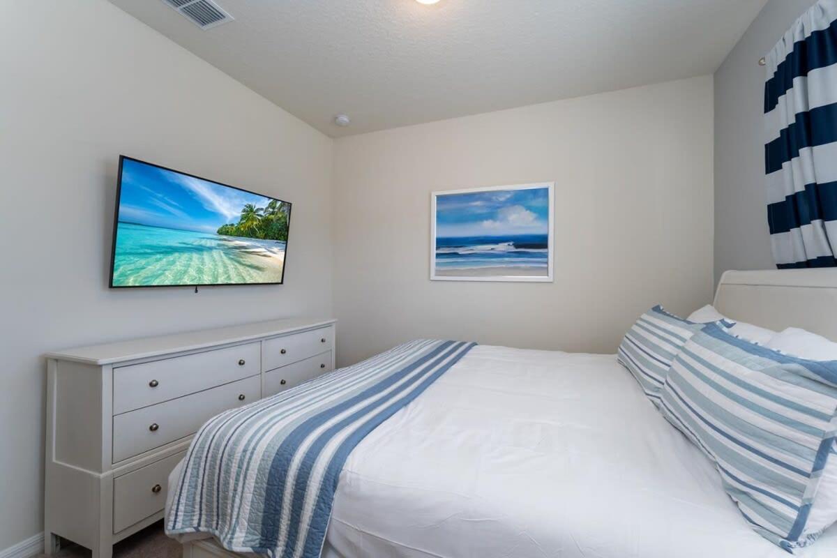 Wonderful New 8br W Pool Arcades Movie Theater