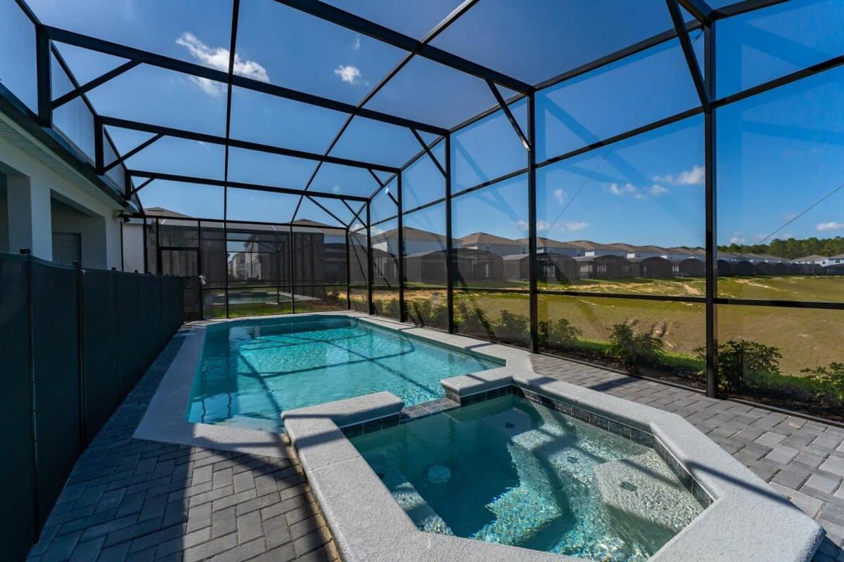 Holiday home Wonderful New 8br W Pool Arcades Movie Theater Davenport