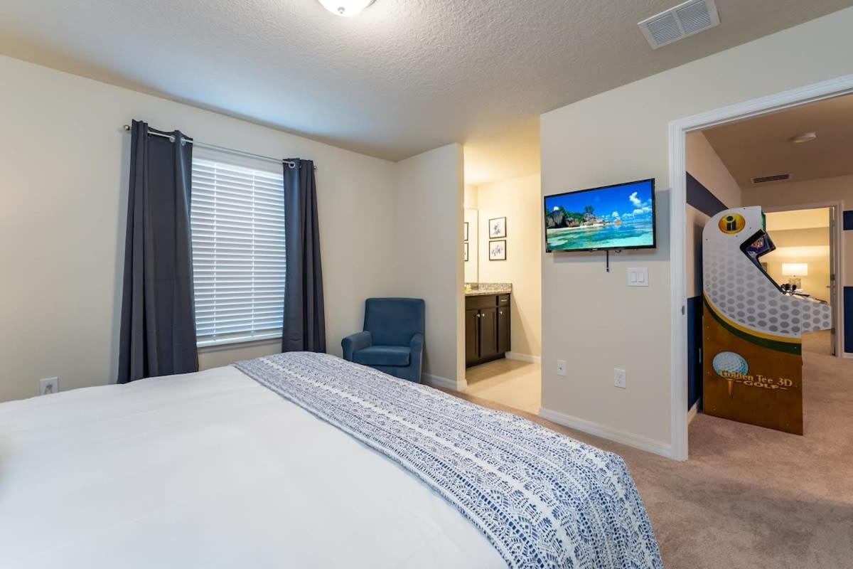 Holiday home Wonderful New 8br W Pool Arcades Movie Theater