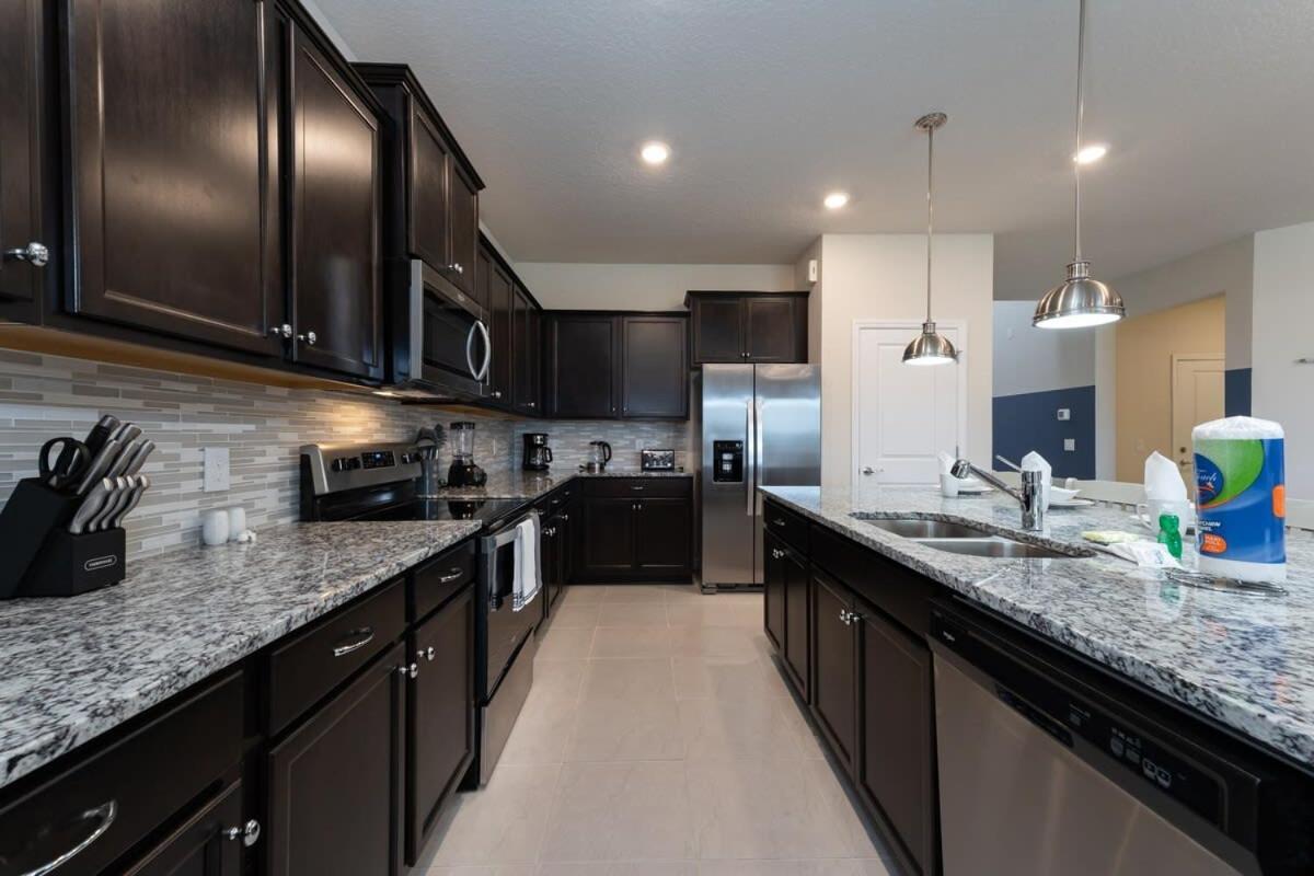 Holiday home Wonderful New 8br W Pool Arcades Movie Theater *