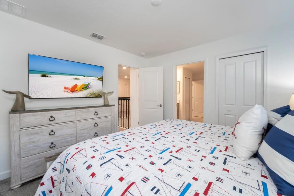 Great 8 Bedroom W Games Theater Pool By Villa Kissimmee
