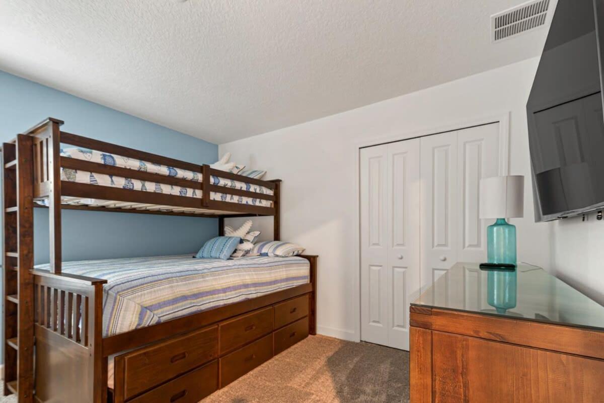 Great 8 Bedroom W Games Theater Pool By Villa Kissimmee