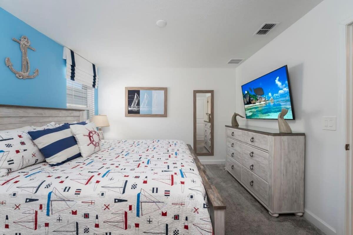 Great 8 Bedroom W Games Theater Pool By Kissimmee
