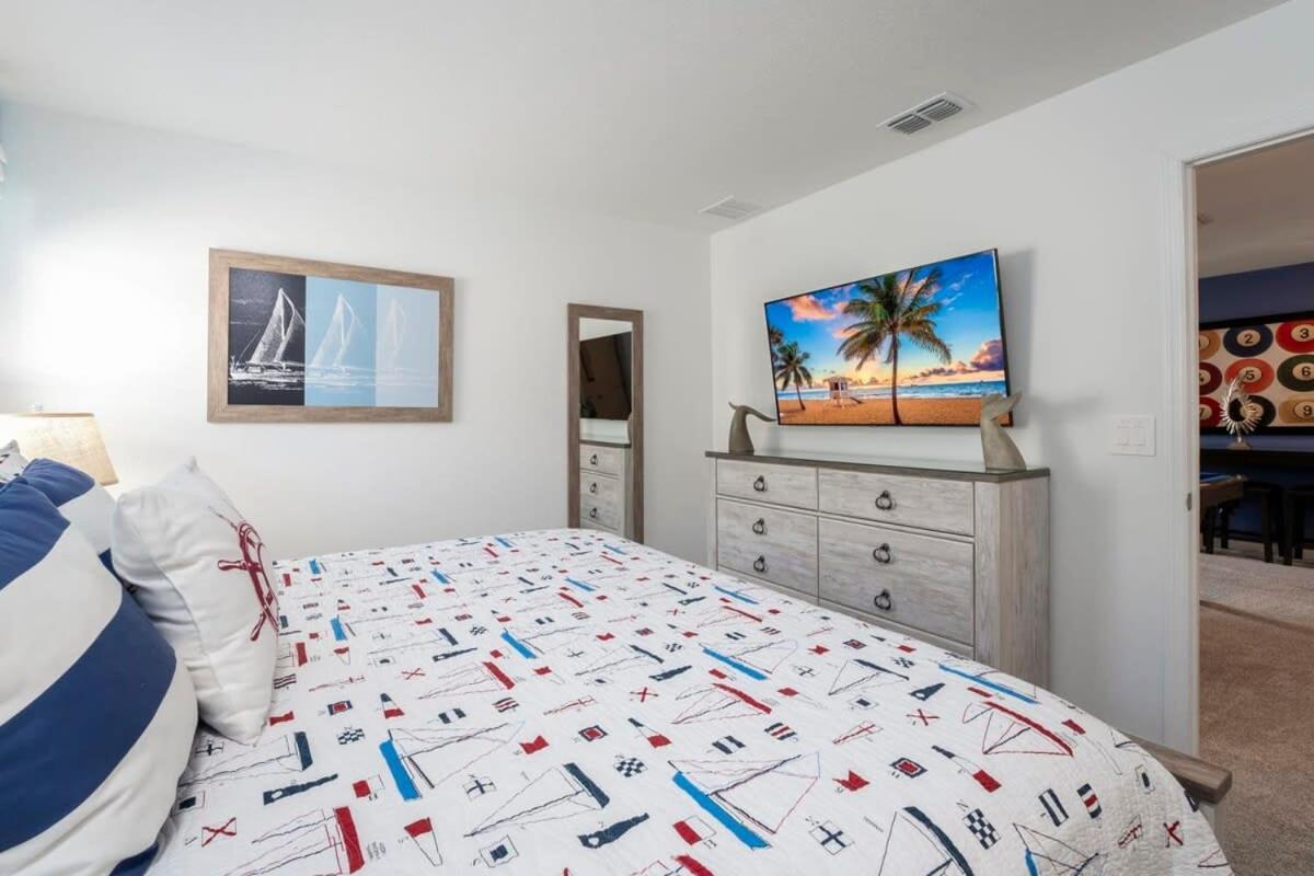 Great 8 Bedroom W Games Theater Pool By