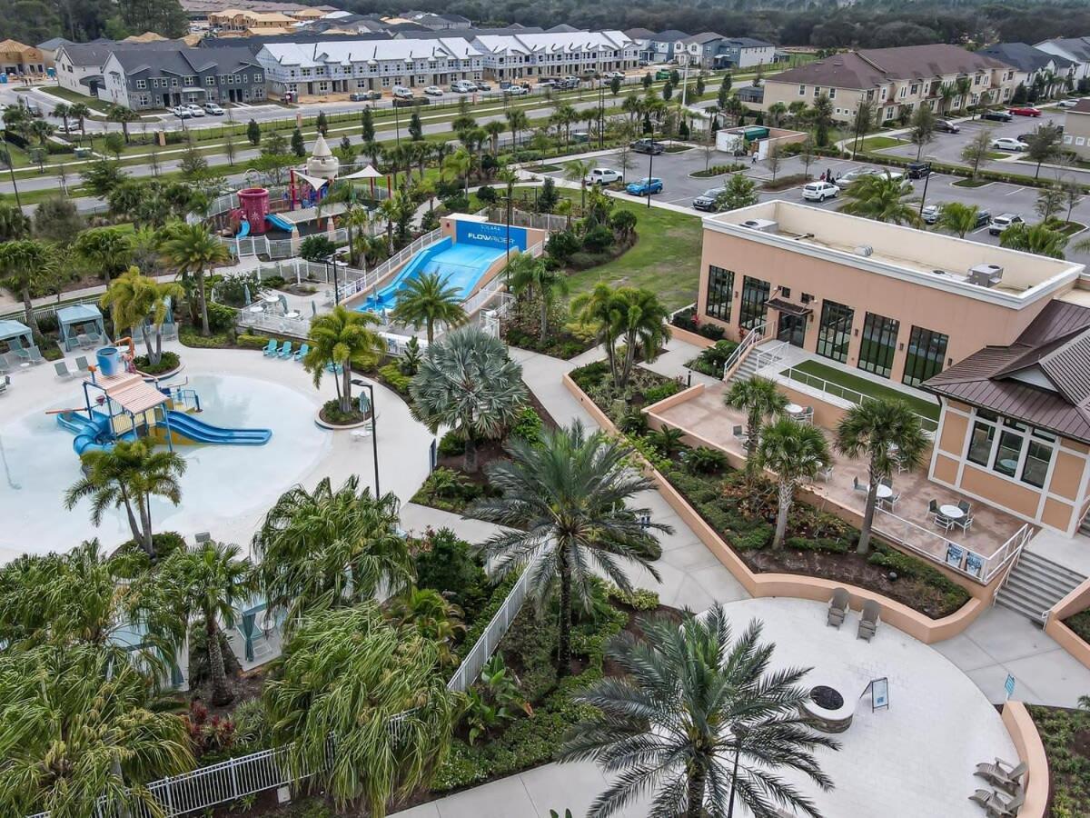 Spacious 9 Bedroom By W Pool Games Free Grill Holiday home Kissimmee