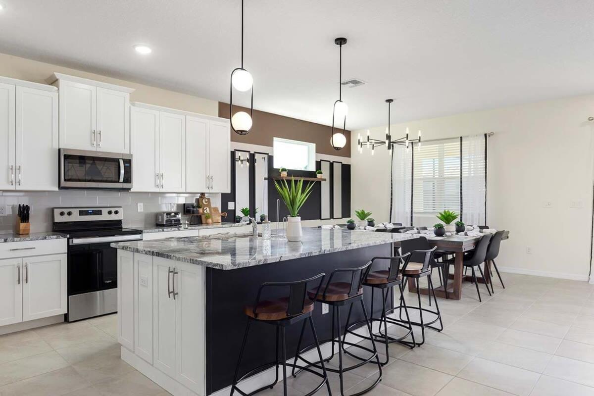 Spacious 9 Bedroom By W Pool Games Free Grill
