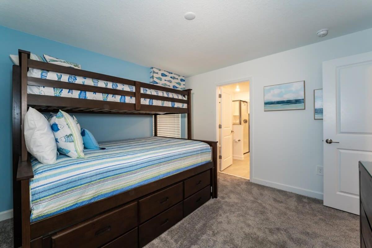 Amazing 8br W Theme Rms Game Theater * Kissimmee