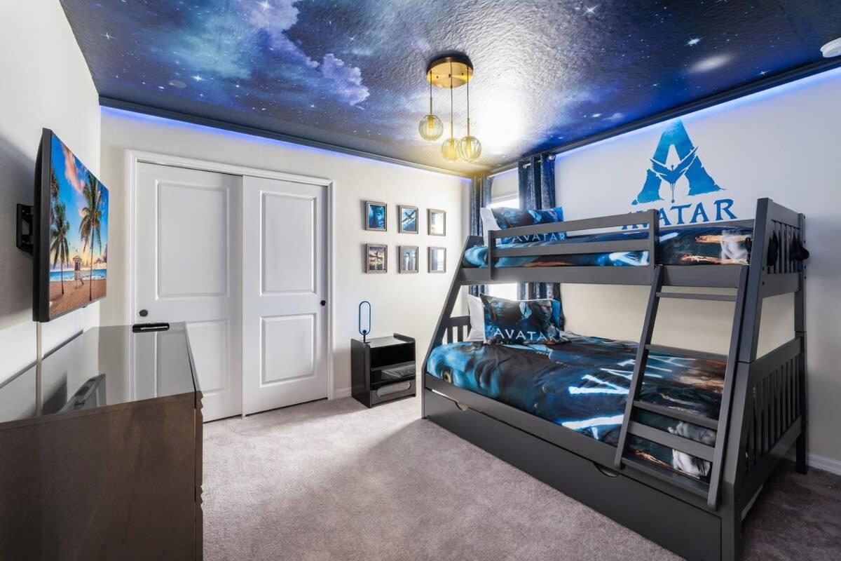 Holiday home Beautiful New 8br W Theme Pool Game *