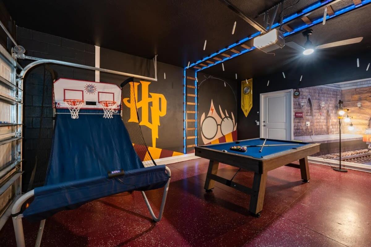 Holiday home Beautiful New 8br W Theme Pool Game