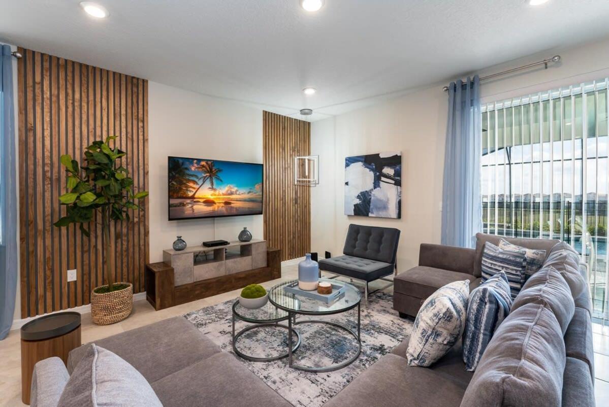 Holiday home Beautiful New 8br W Theme Pool Game