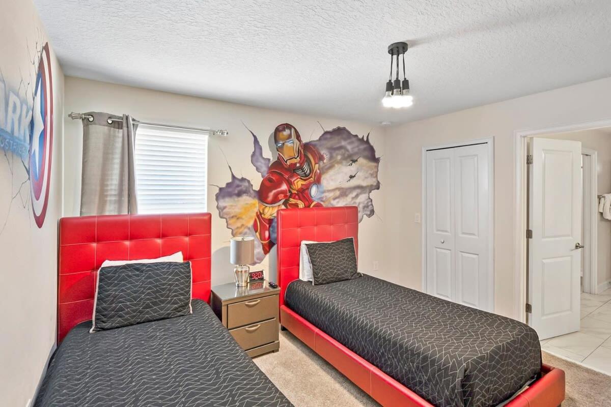 Awesome 8 Bedroom W Game Pool & Theater Villa Davenport