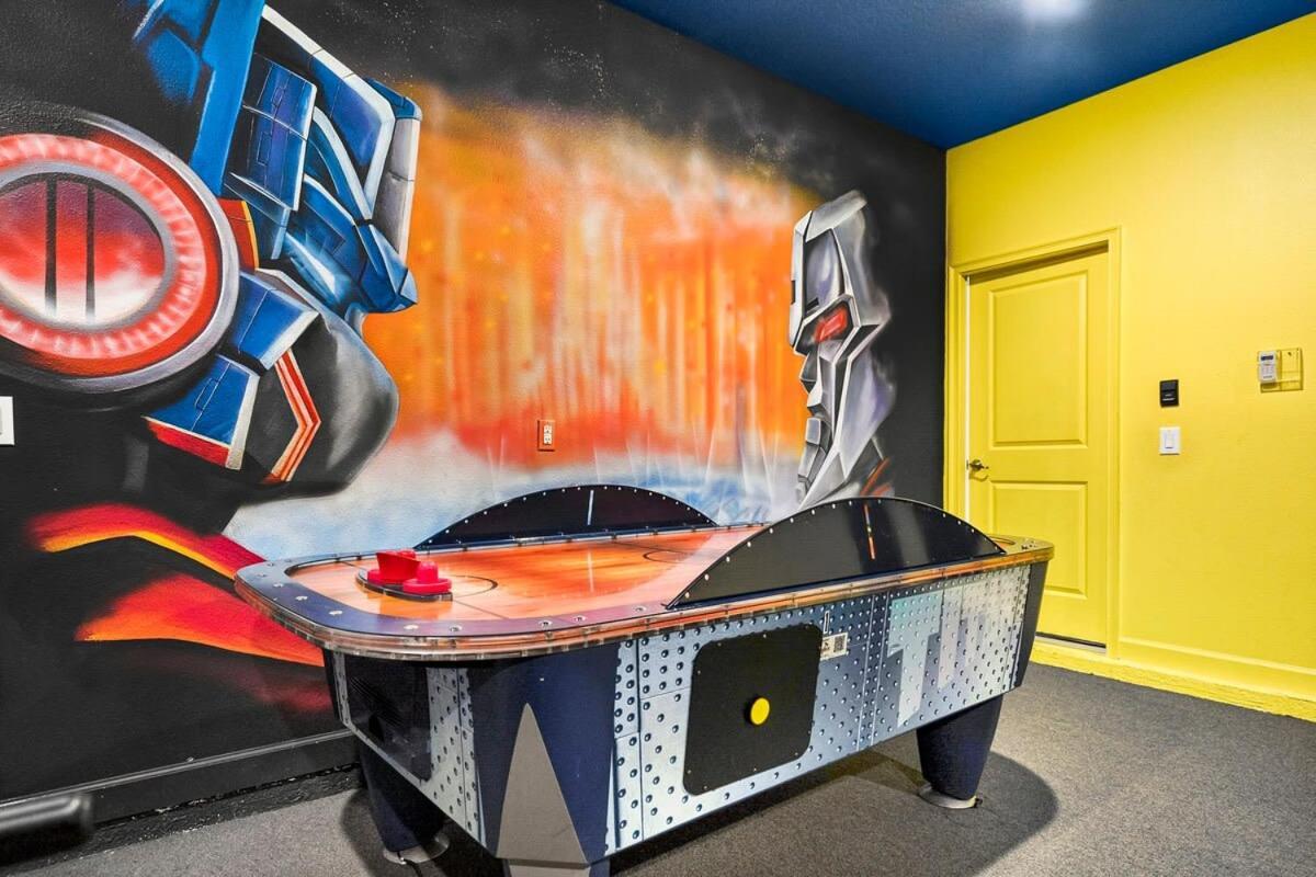 Awesome 8 Bedroom W Game Pool & Theater