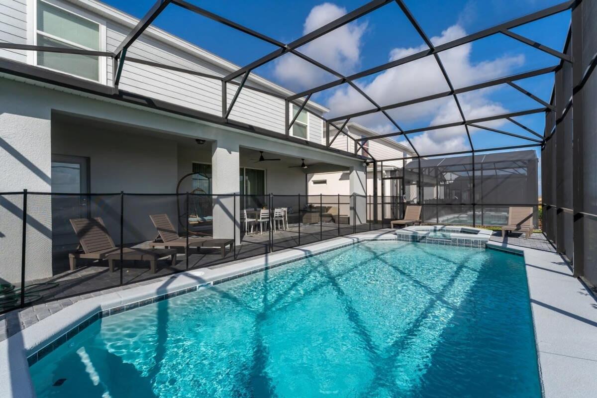 Holiday home Beautiful New 8br W Theme Pool Game
