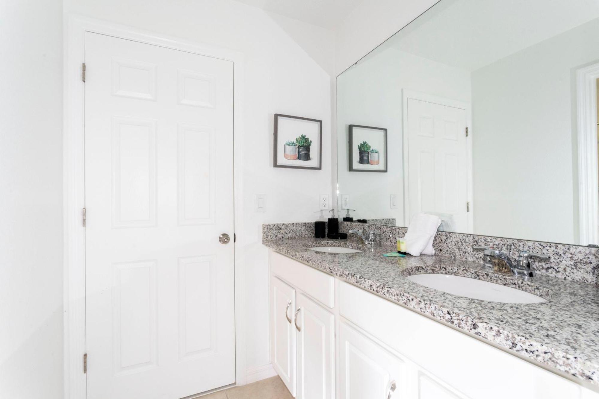 Resort Beautiful 6 Bedrooms At Solara 8909