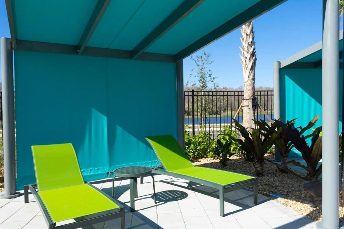 Gorgeous 4 Bedroom W Screened Pool Close To 2653 Holiday home *
