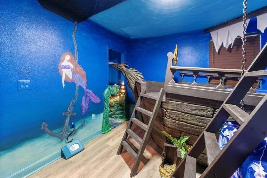 Under The Sea By W Pool Game *