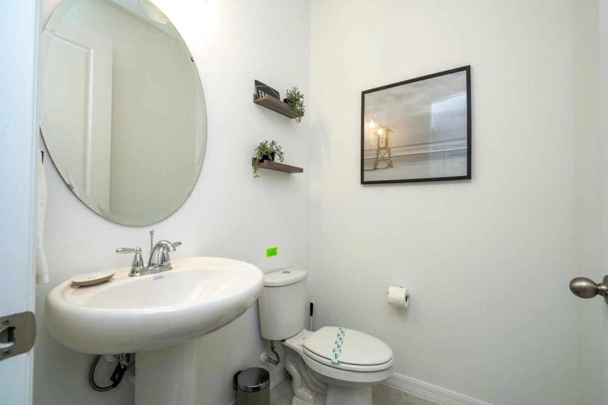 Charming 3bd Close To At Enclave 1021 * Davenport