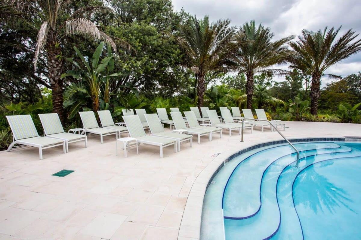Holiday home Charming 3bd Close To At Enclave 1021 Davenport