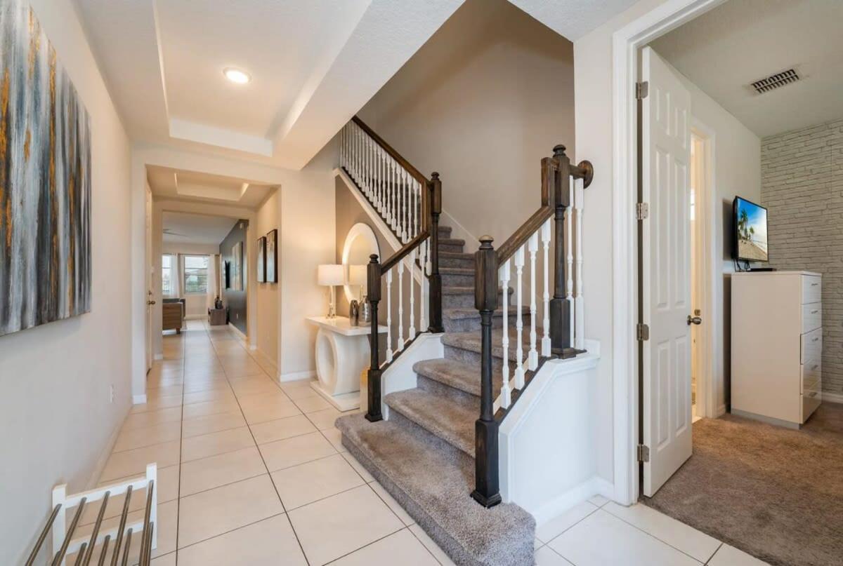 Gorgeous 7br W Pool Games Access Villa Kissimmee