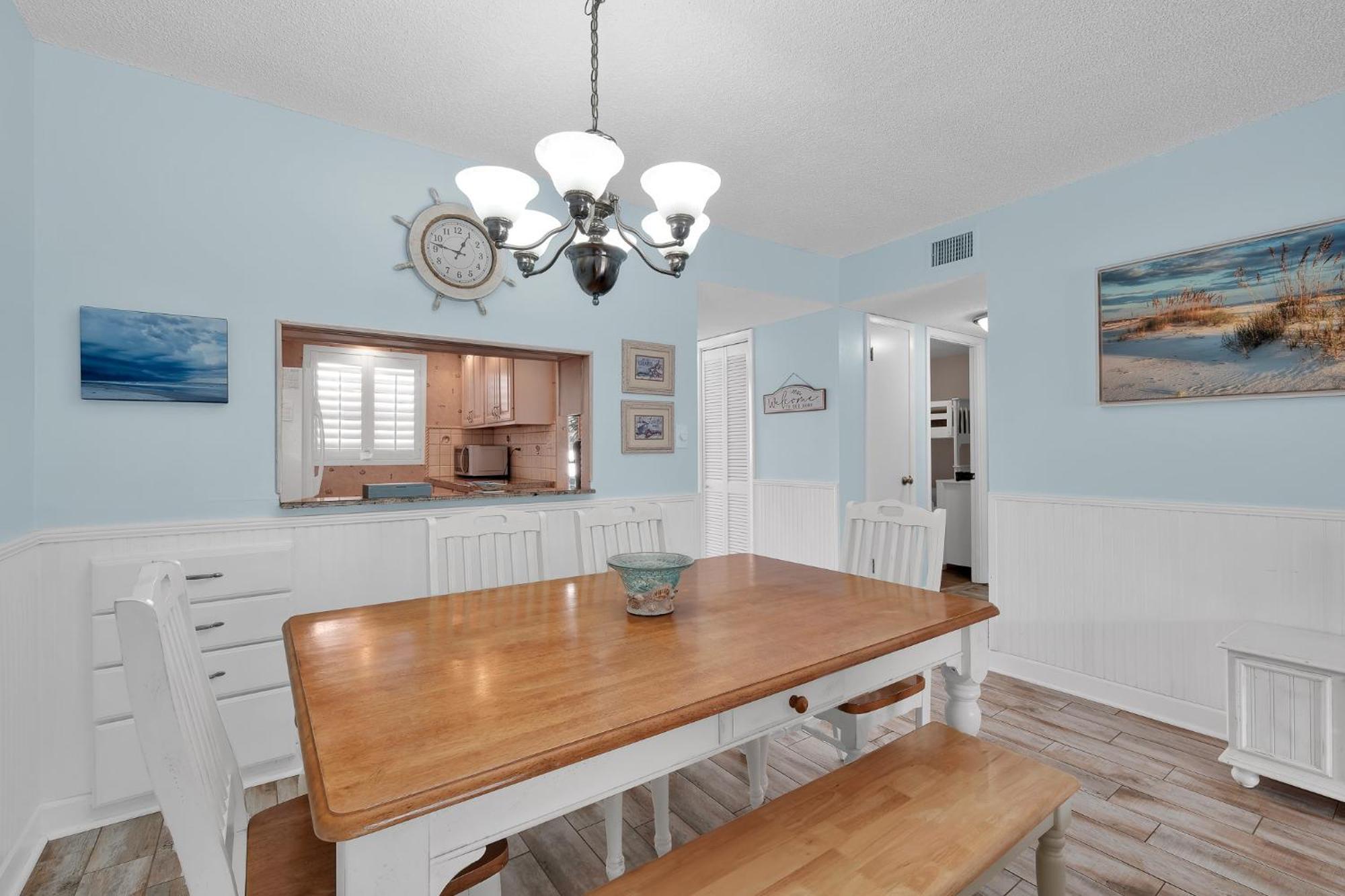 Ocean View From Your Private Balcony With Direct Access To The No-drive Beach! *