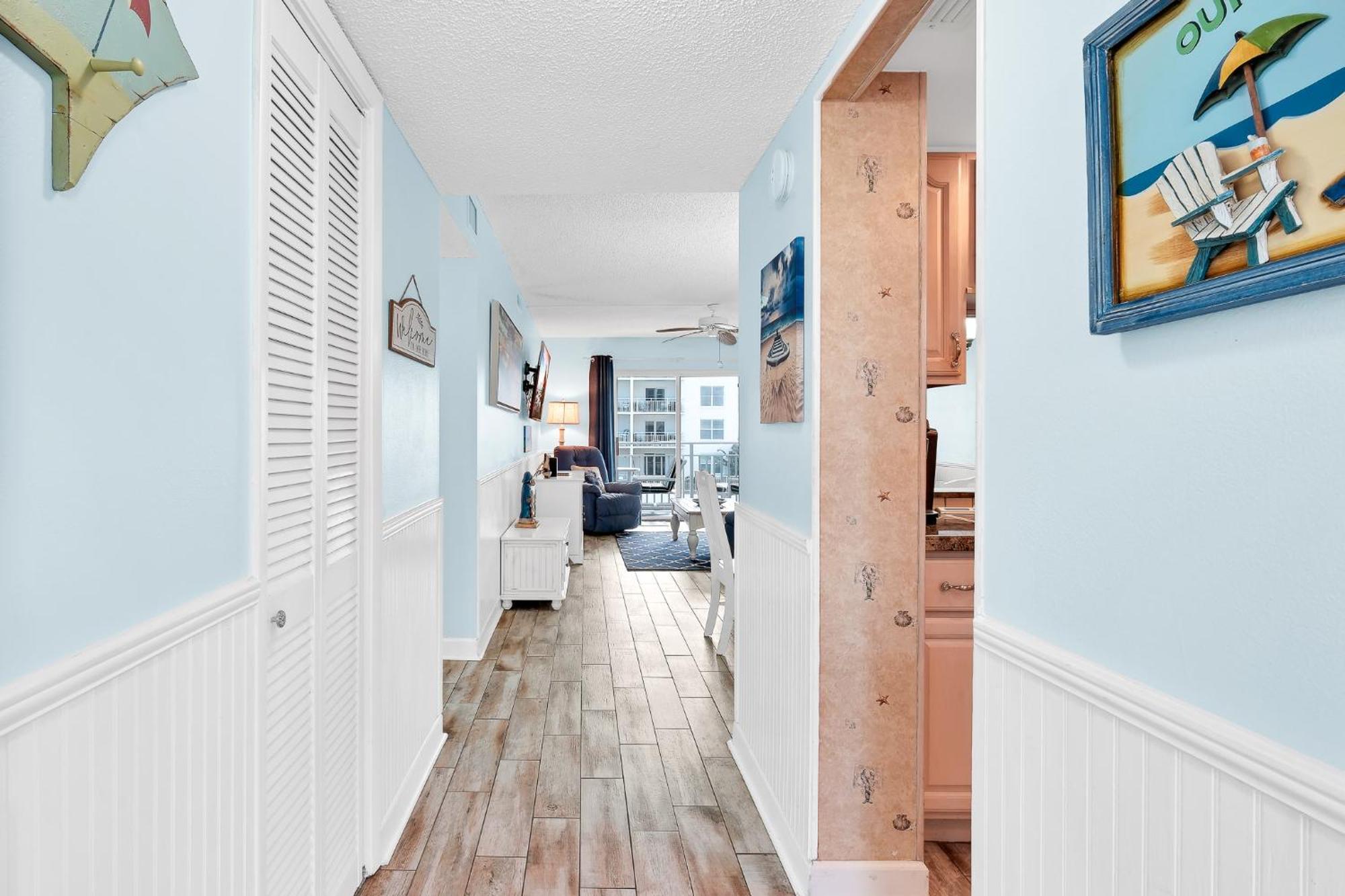 Holiday home Ocean View From Your Private Balcony With Direct Access To The No-drive Beach! *