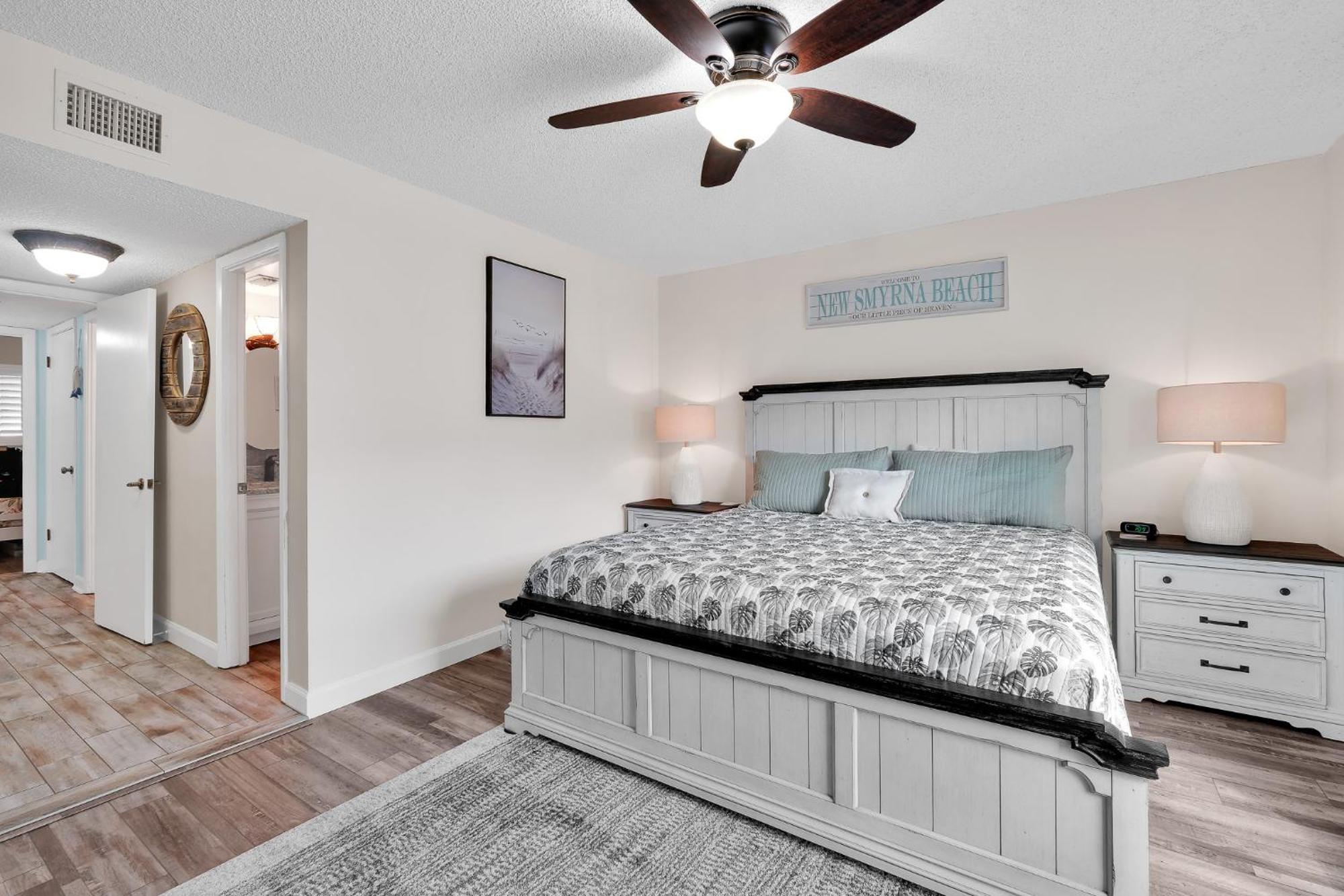 Ocean View From Your Private Balcony With Direct Access To The No-drive Beach! Holiday home