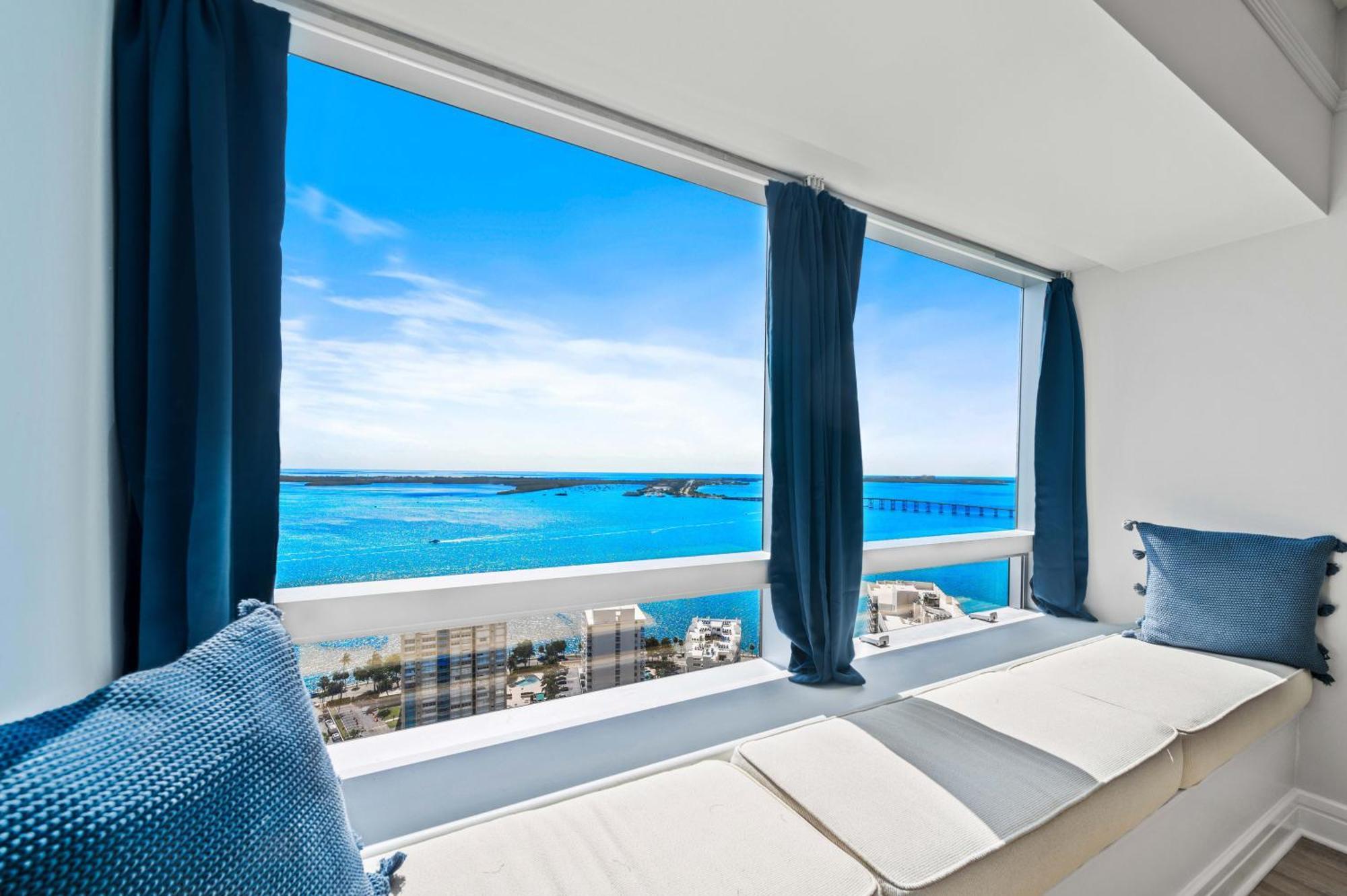Apartment Casiola In Four Seasons Miami