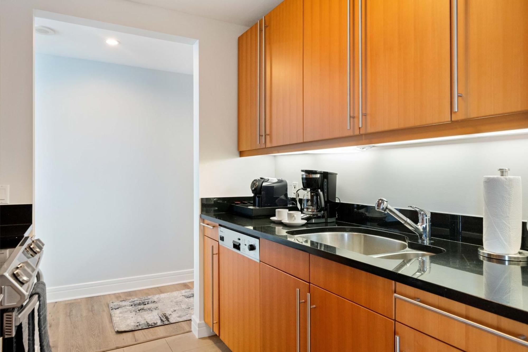 Casiola In Four Seasons Apartment *