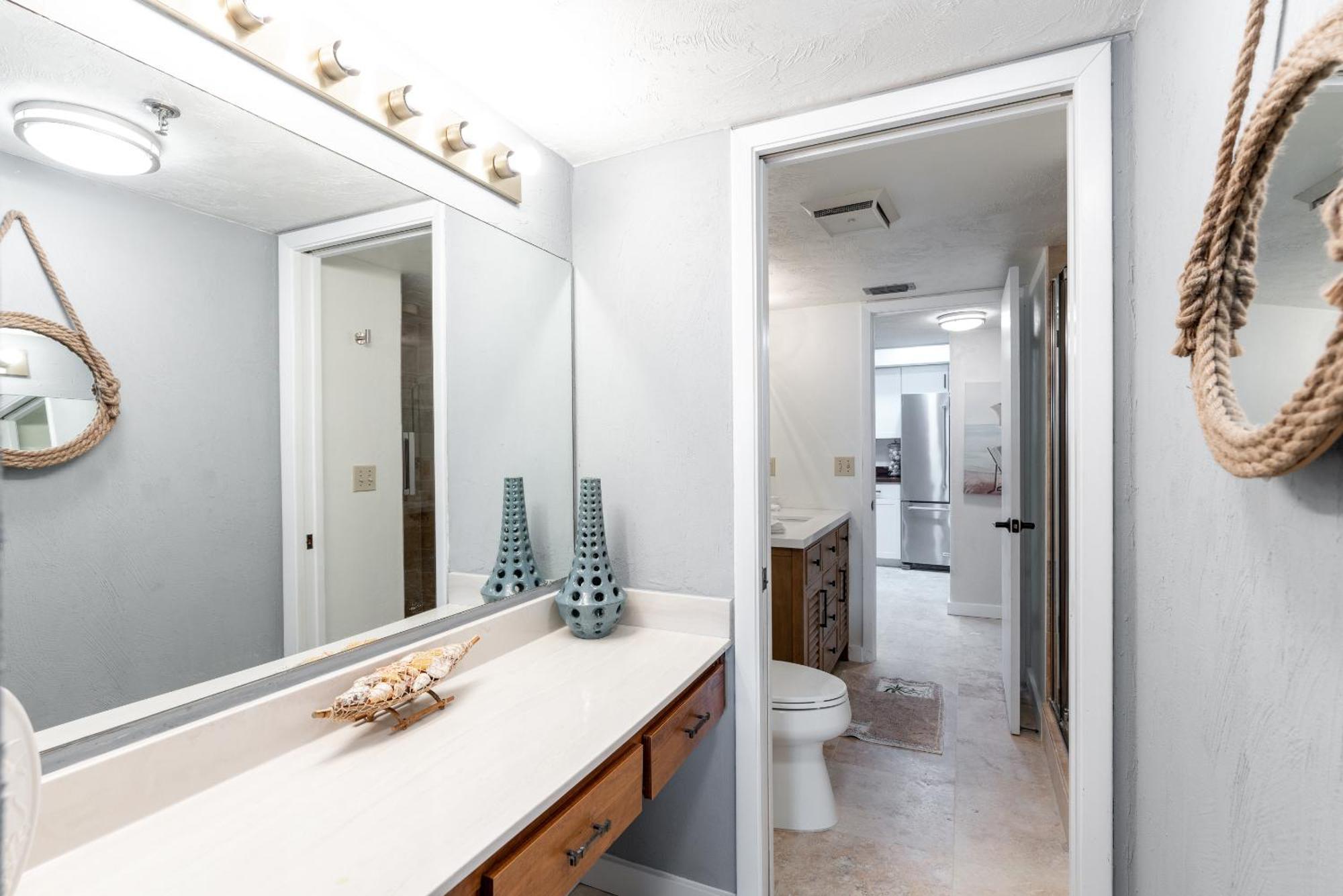 Luxury, Direct Oceanfront Unit And Balcony, Southeast Corner, Heated Pool, Garage Parking Holiday home Ormond Beach