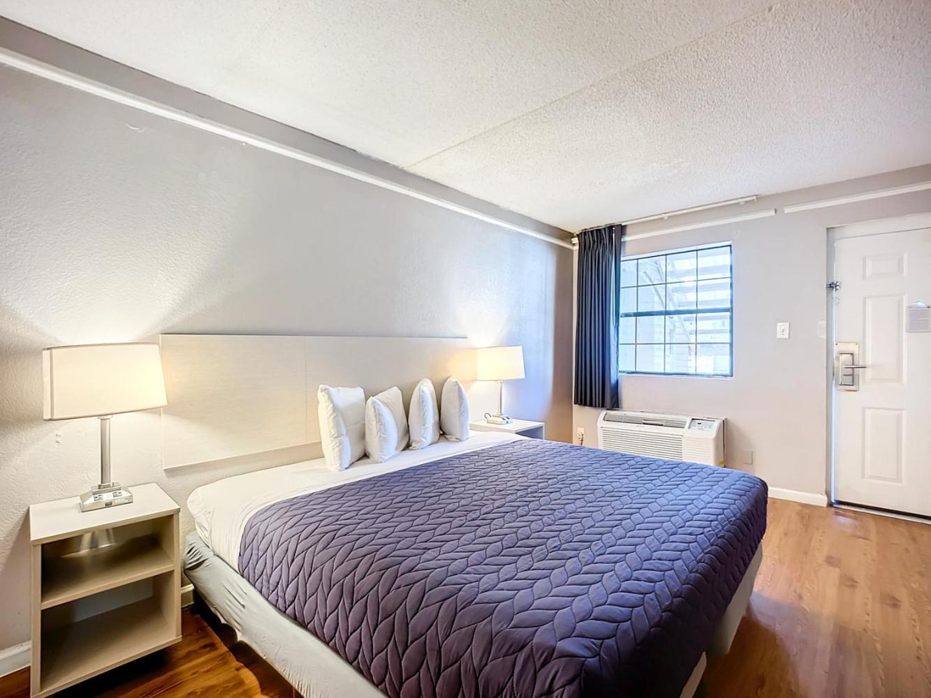 Stayable North Hotel 2*