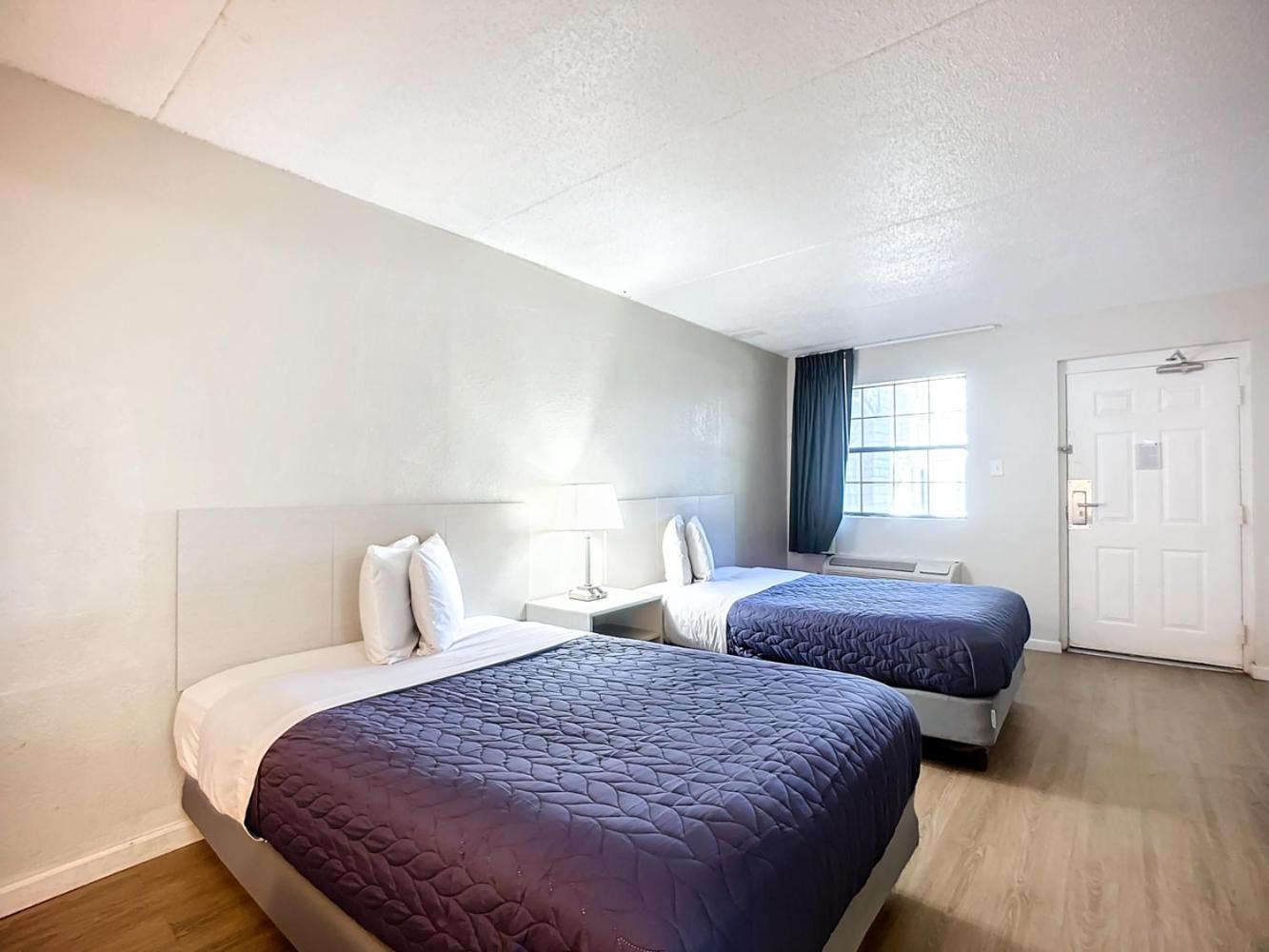 Stayable North Hotel